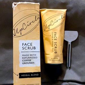 Upcircle Face Scrub Herbal Blend 100ml